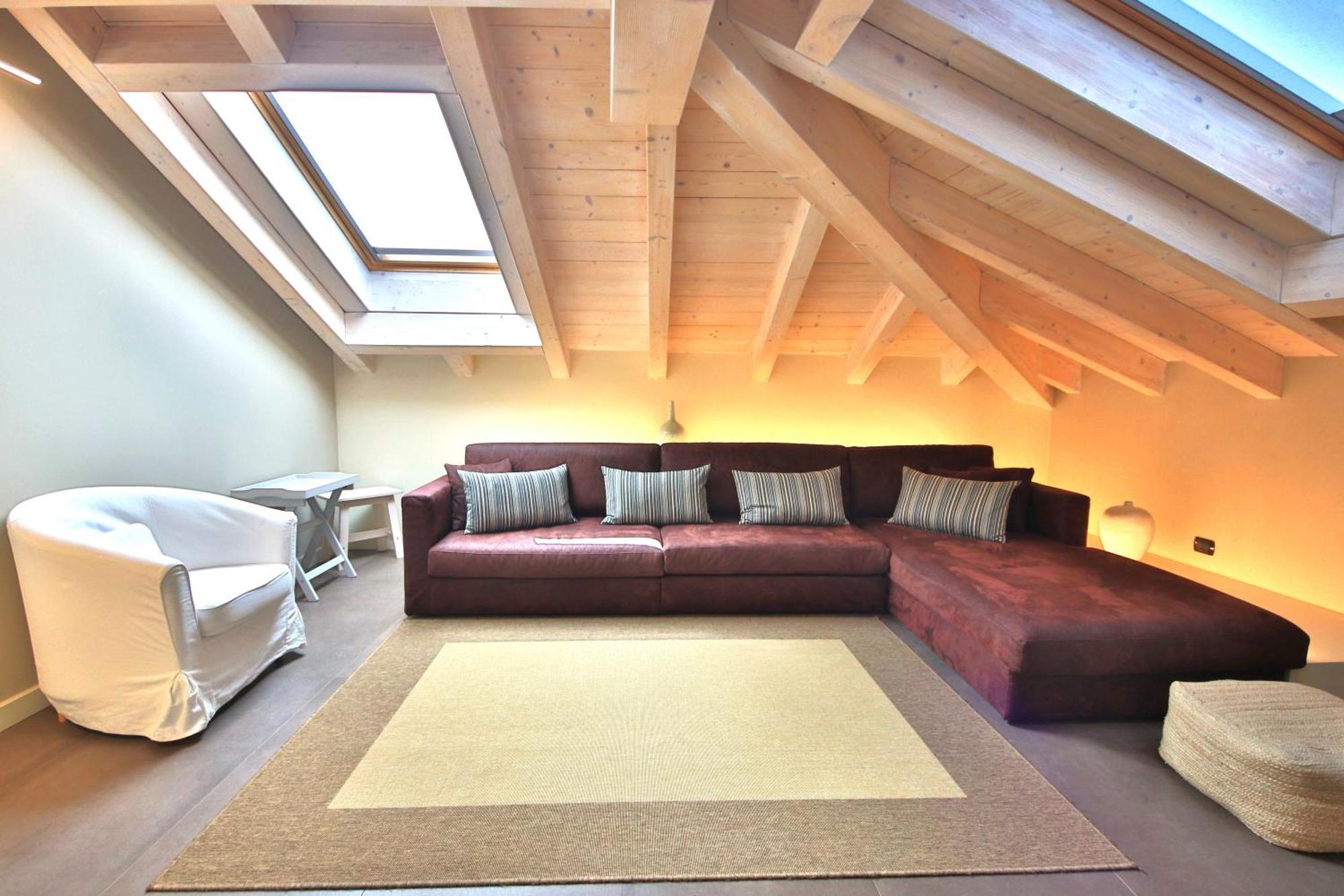 Ferienwohnung Liszt Attic By Klabhouse Bellagio Exterior foto