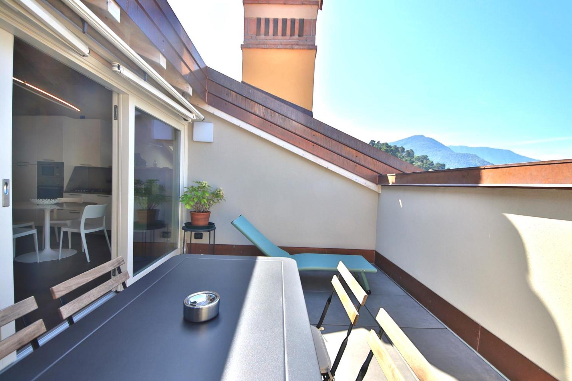Ferienwohnung Liszt Attic By Klabhouse Bellagio Exterior foto